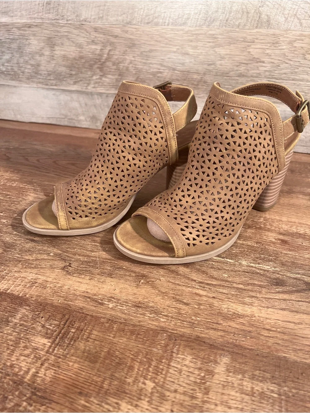 Universal Thread Tan Perforated Block Heel Slingback Sandal